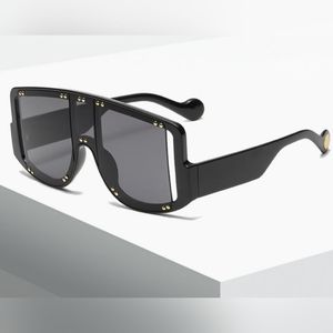 Black Fashion Sunglasses